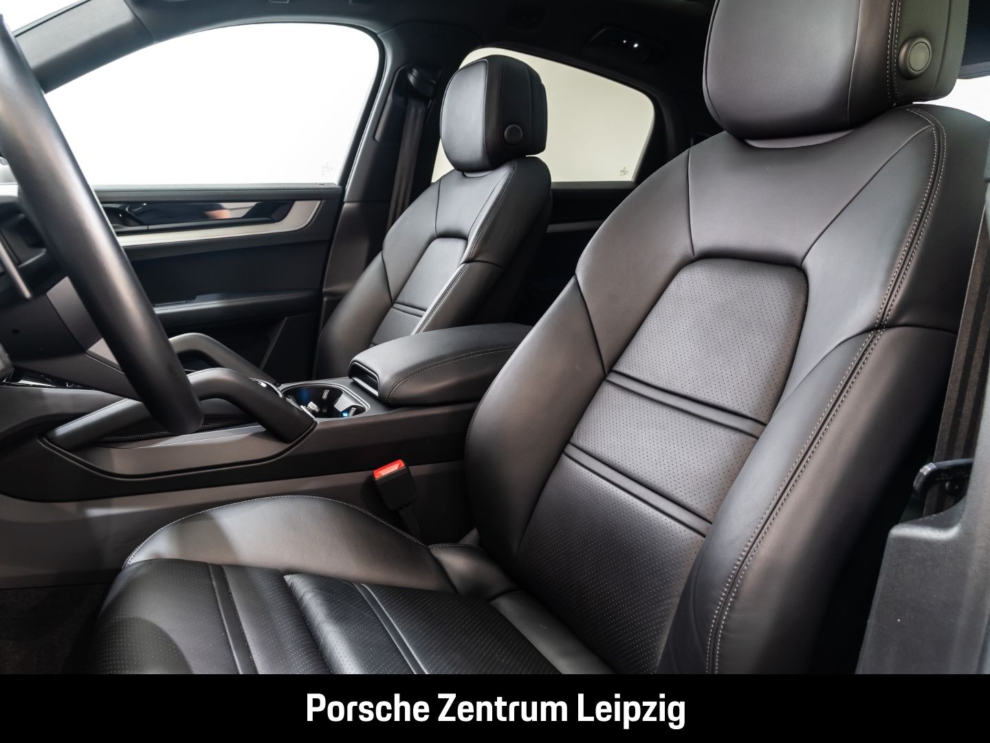 Porsche Cayenne E-Hybrid Coupe HD HeadUp InnoDrive AHK