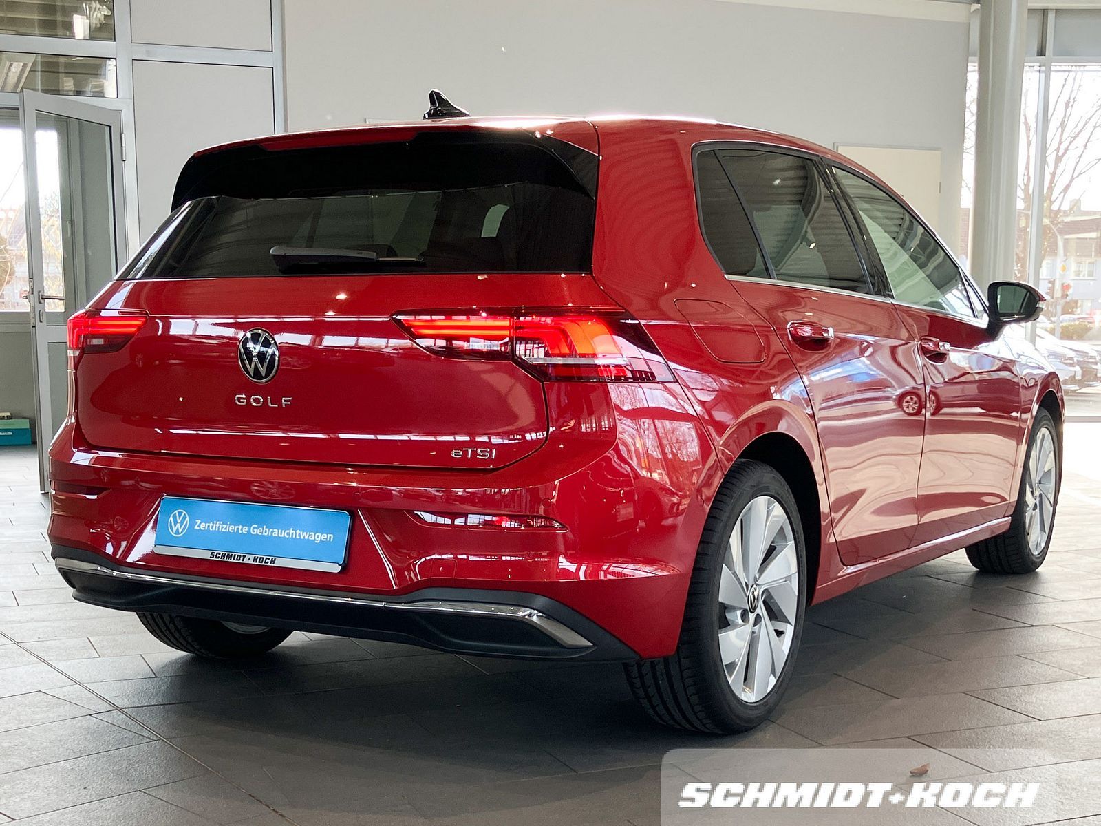 Volkswagen Golf VIII 1.5 eTSI DSG Style LED-Scheinw. Navi