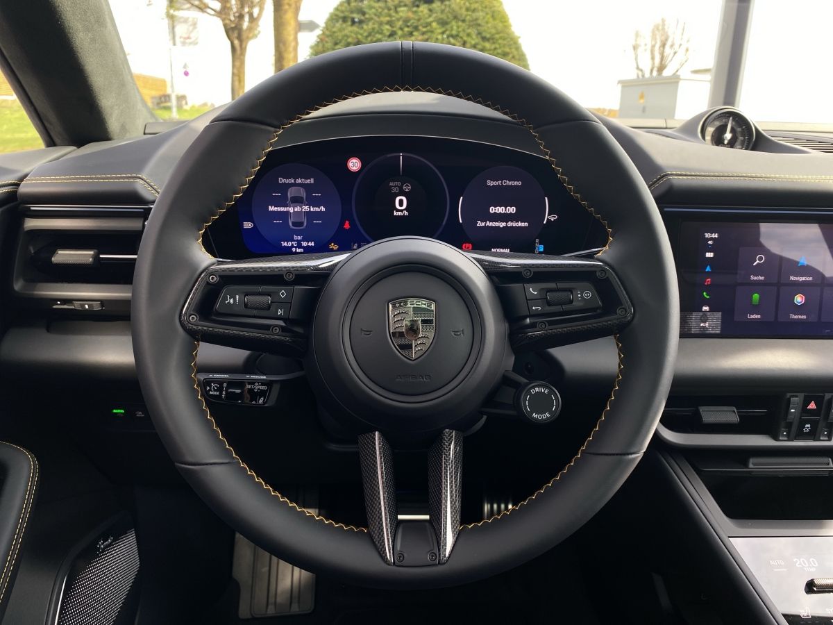 Porsche Macan Turbo | 22-Zoll Räder | InnoDrive