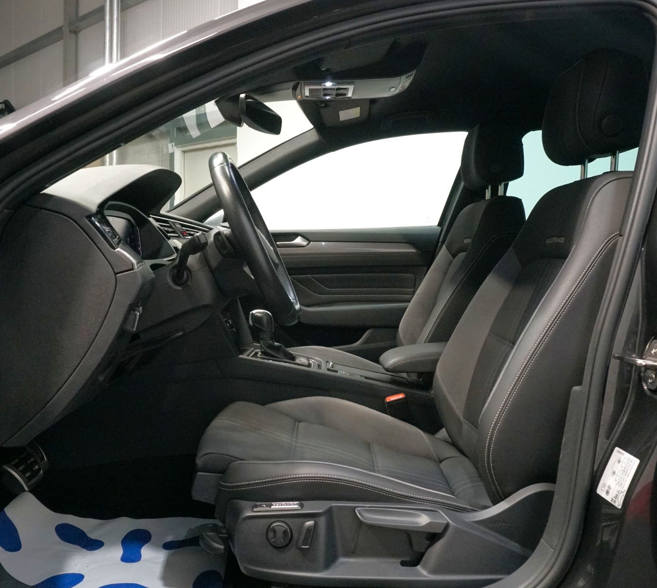 Volkswagen Passat Variant Alltrack4Motion 2.0TDI*AHK*Matrix