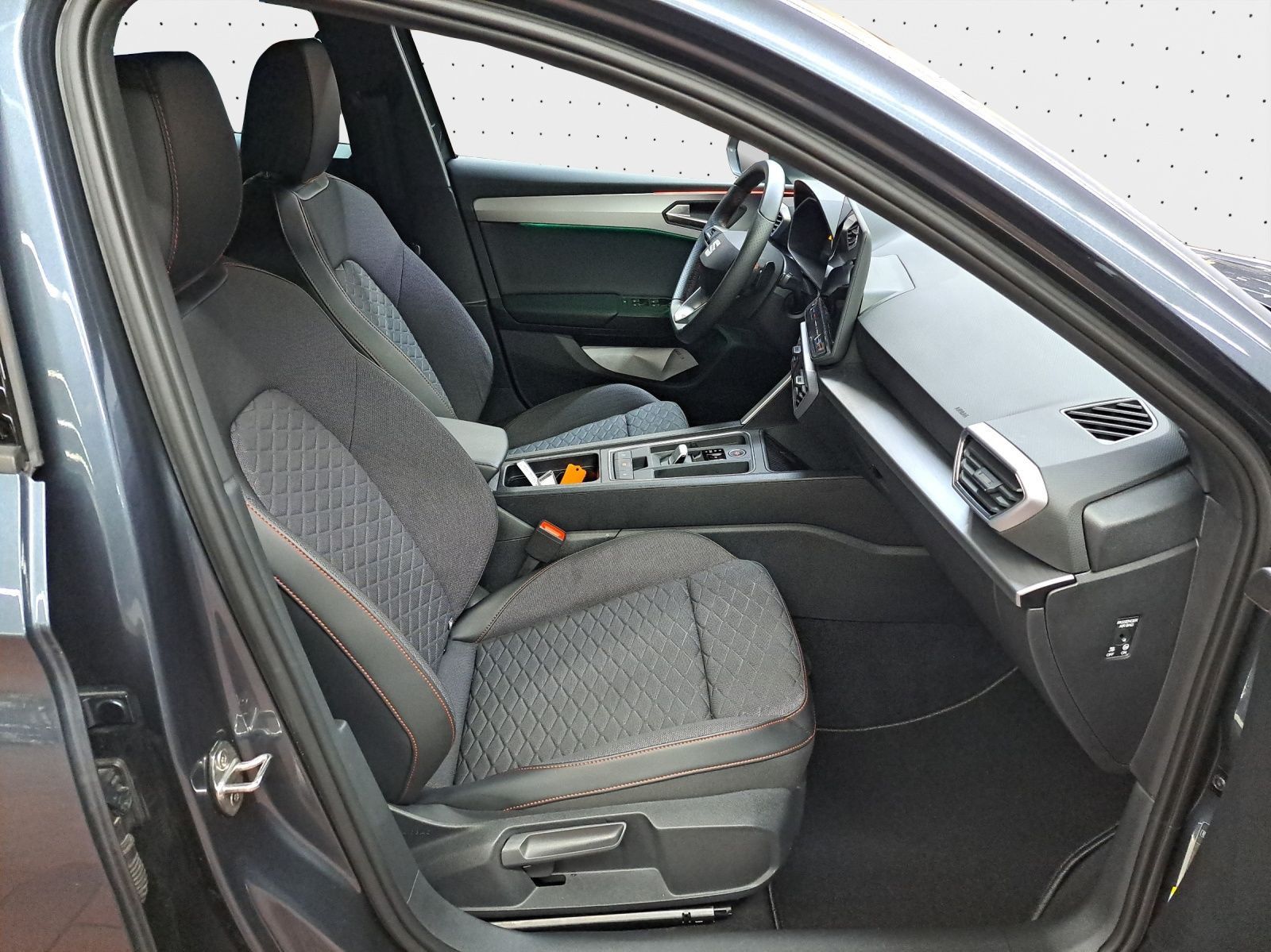 Seat Leon Sportstourer FR 2.0 TDI LED*RFK*AHK*CarPlay