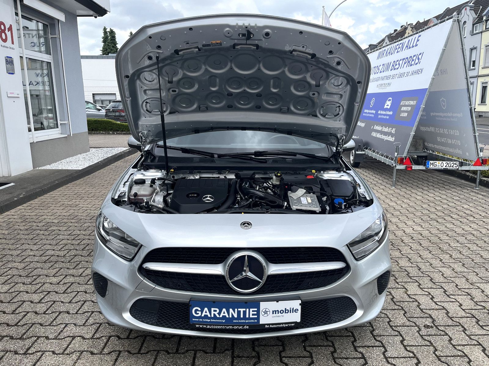 Mercedes-Benz A 180 Progressive - Samsaru's Car Outlet