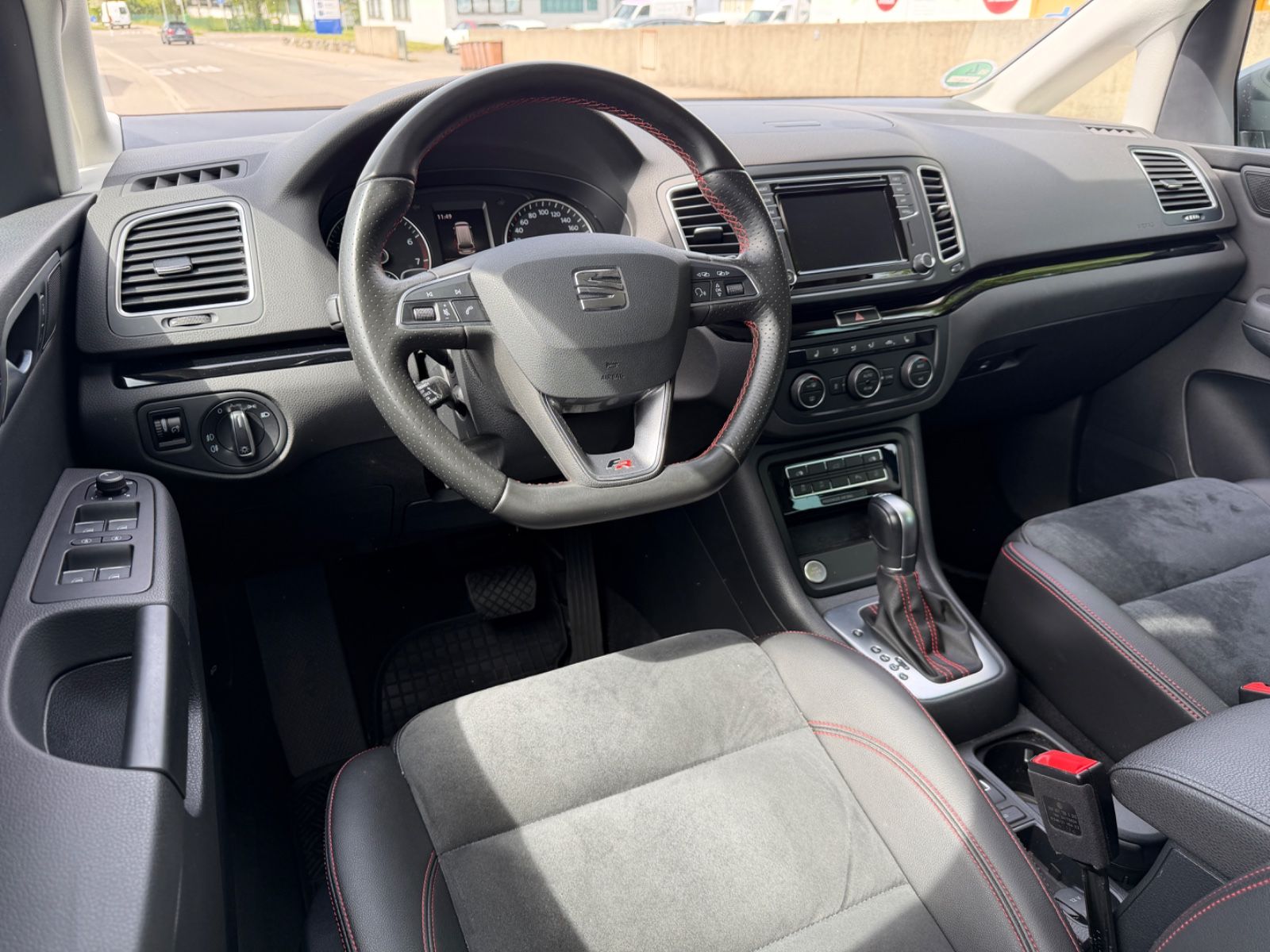 Seat Alhambra 1.4 TSI FR-Line DSG NAVI/ACC/AHK/1.Hd