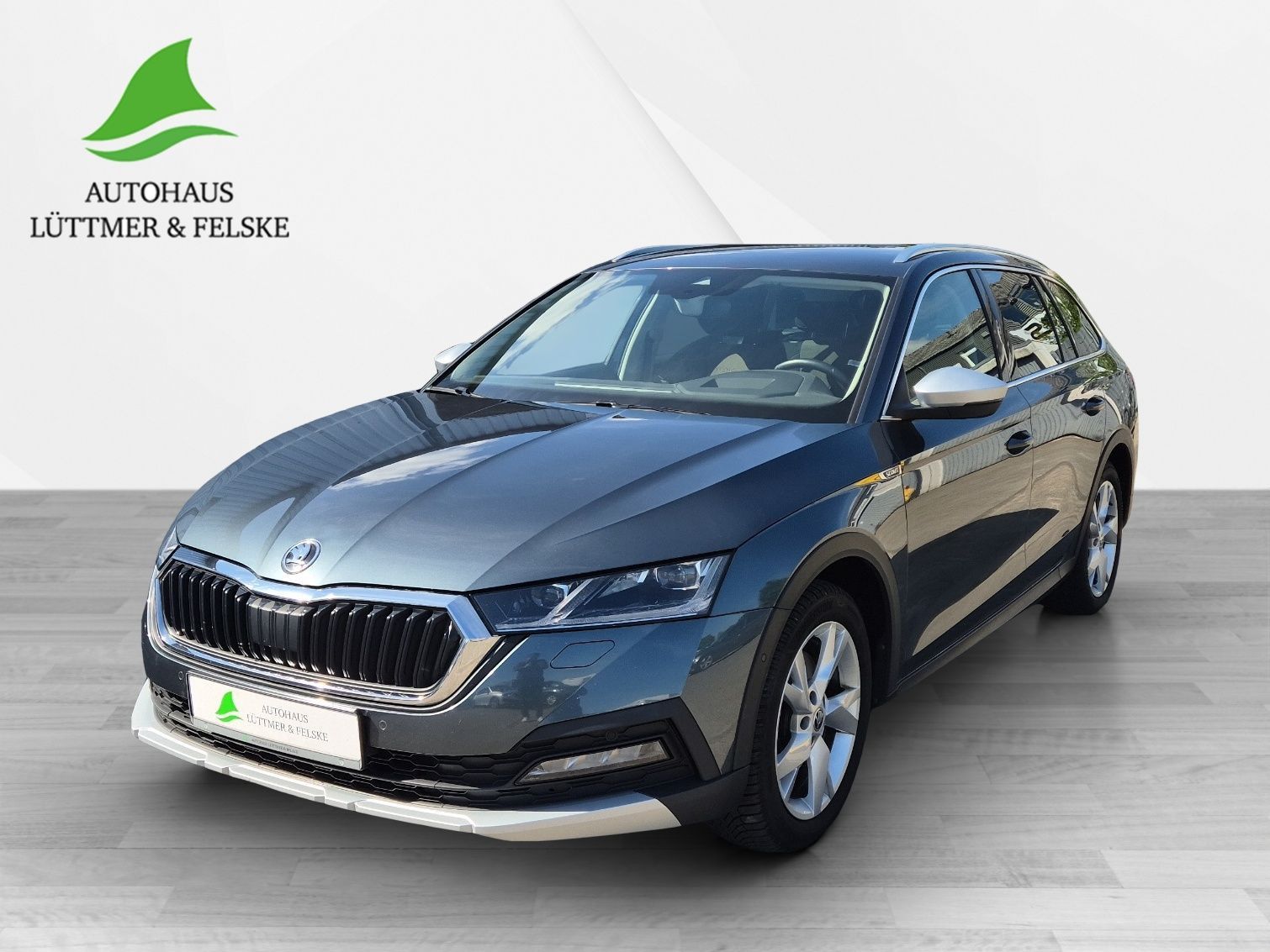 Skoda Octavia Combi 2.0 TDI DSG Scout 4x4 - Samsaru's Car Outlet