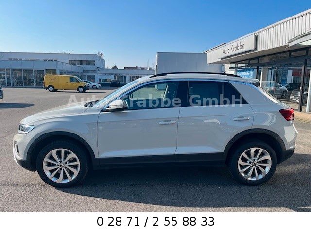 Volkswagen T-Roc Life 1.5 TSI DSG - Samsaru's Car Outlet
