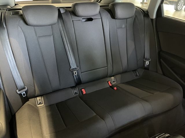 Audi A4 Avant 35 TDI S tronic S line - Samsaru's Car Outlet