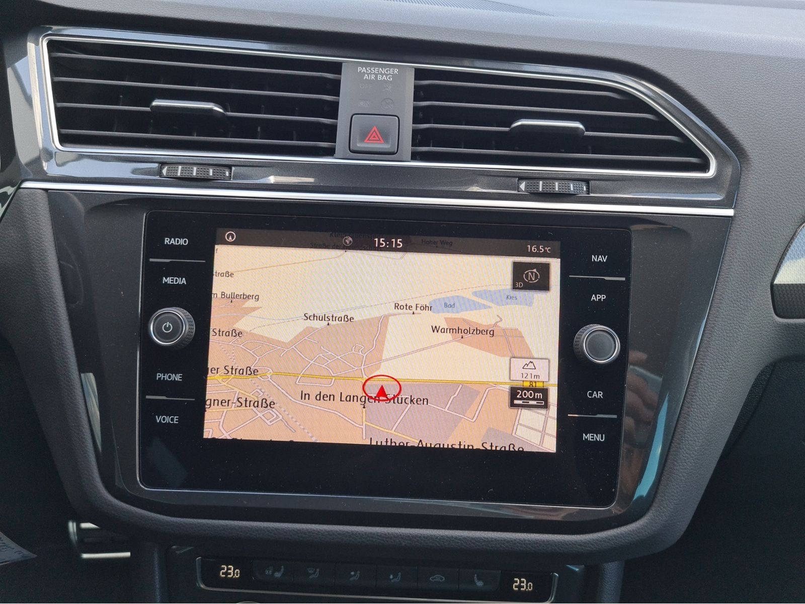 Volkswagen Tiguan 2.0 TDI DSG IQ.DRIVE - Samsaru's Car Outlet
