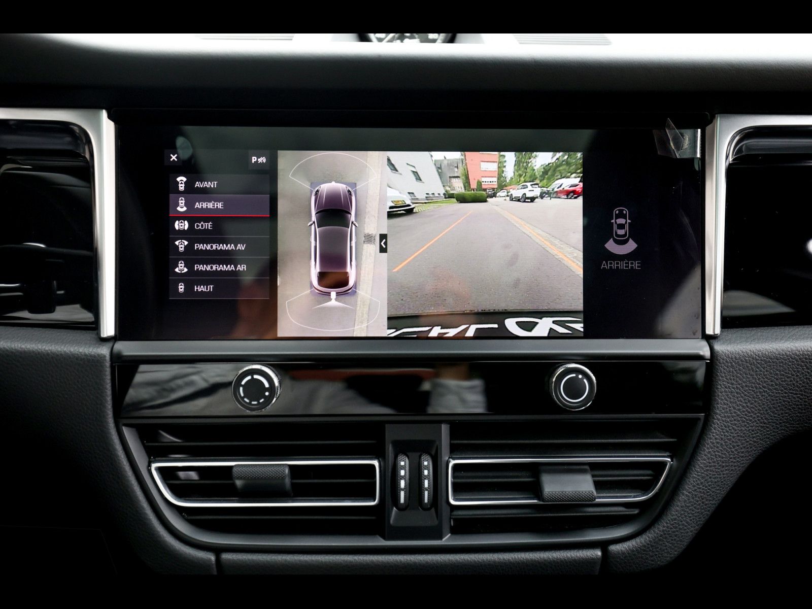 Porsche Macan III S PDK - Samsaru's Car Outlet