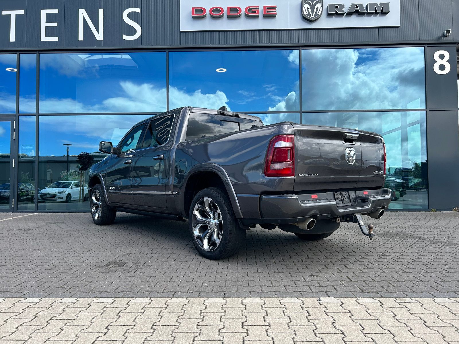 Dodge RAM 1500 Limited LPG Luft LED HUD  Retrax dt.Fzg