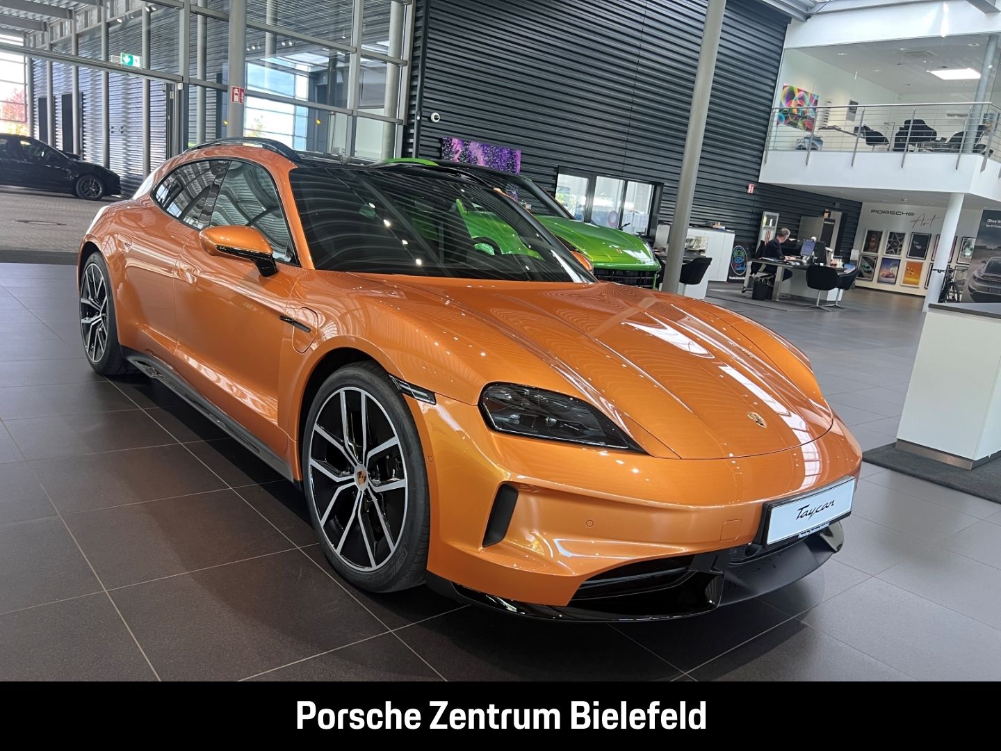 Porsche Taycan GTS Sport Turismo  Nordischgold Head-Up