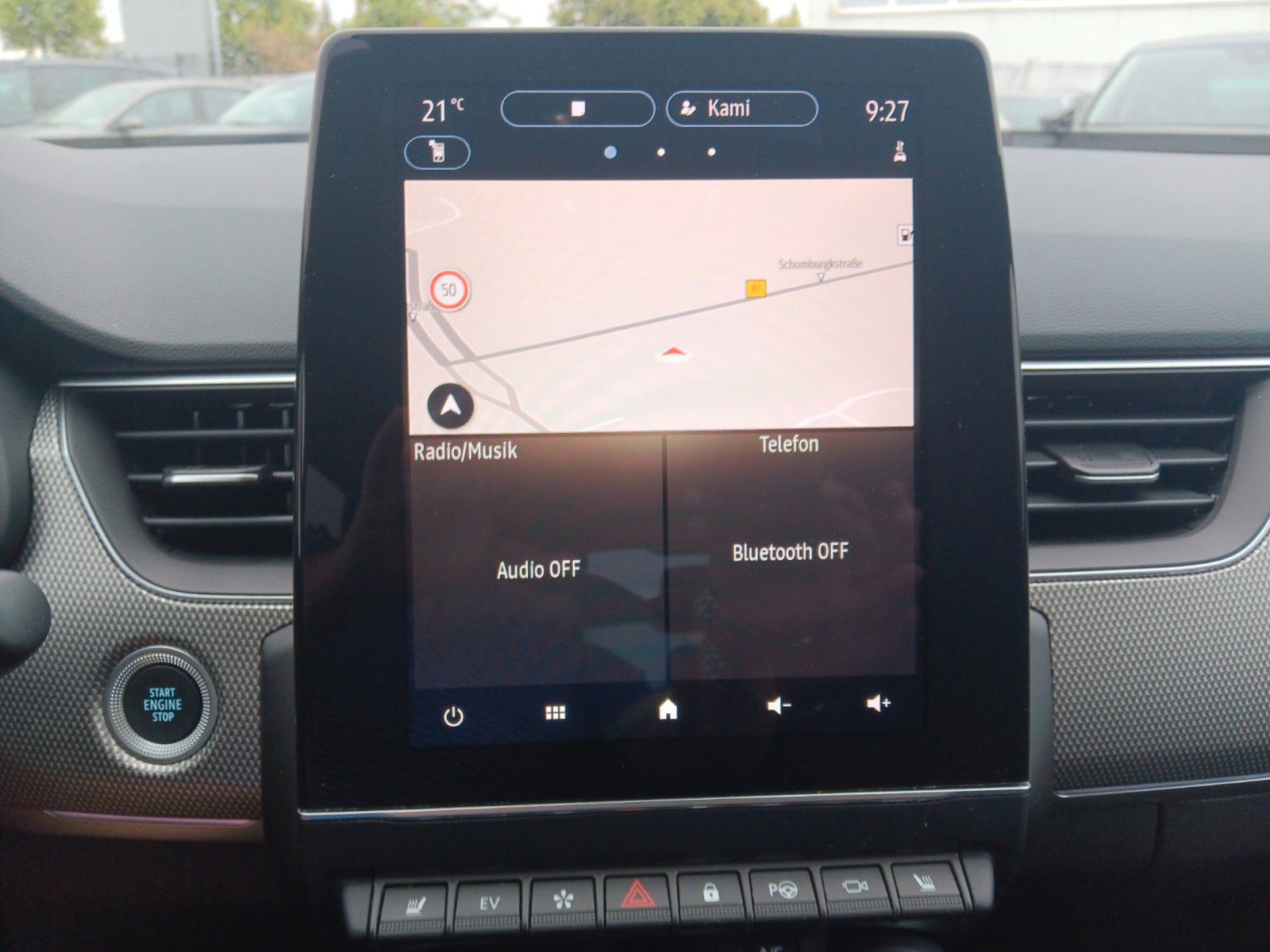 Renault Arkana Techno E-TECH Full Hybrid 145 - Samsaru's Car Outlet
