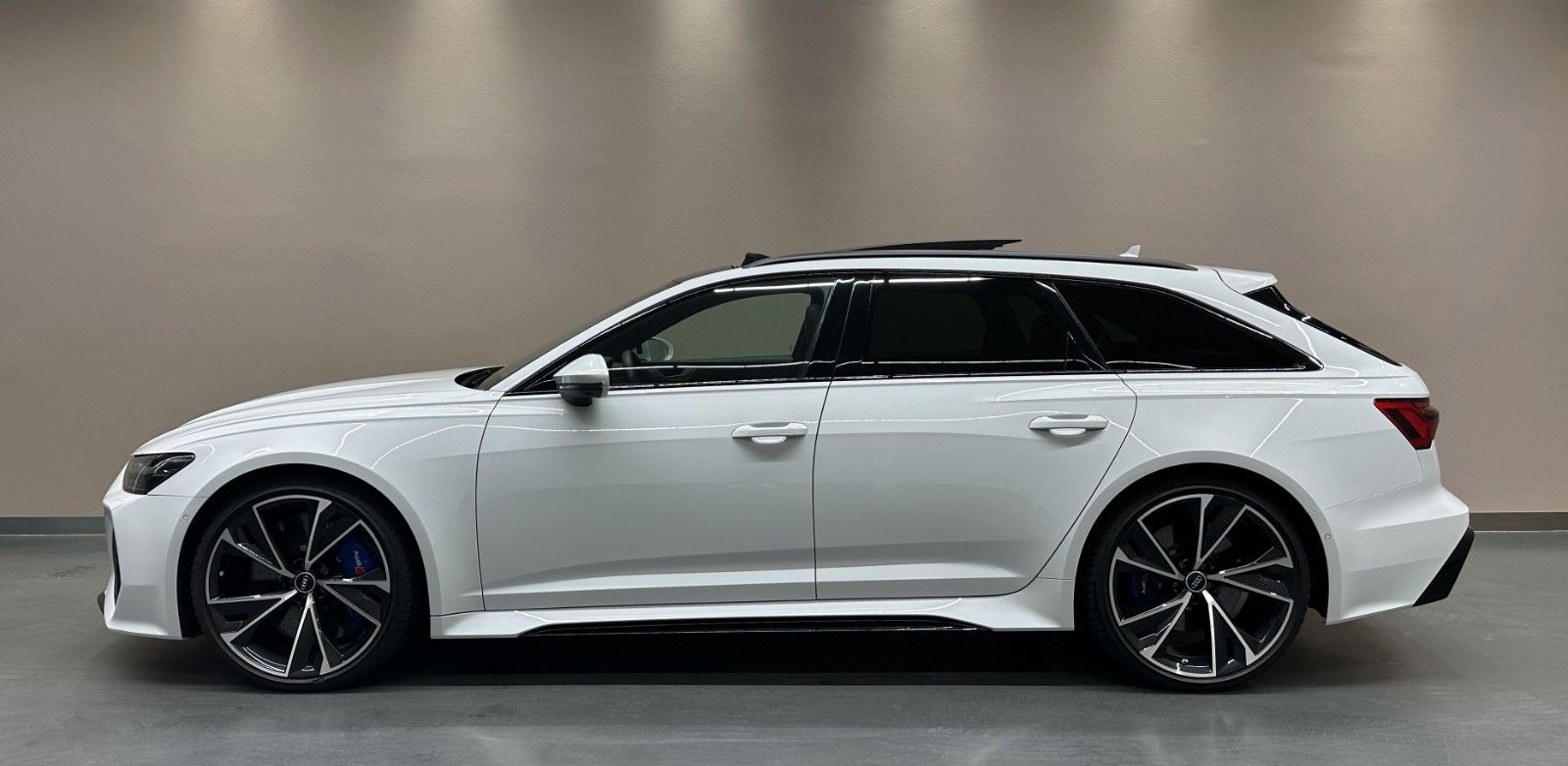 Audi RS6 Avant 4.0 TFSI quattro *1.HAND*KERAMIK*PANO*