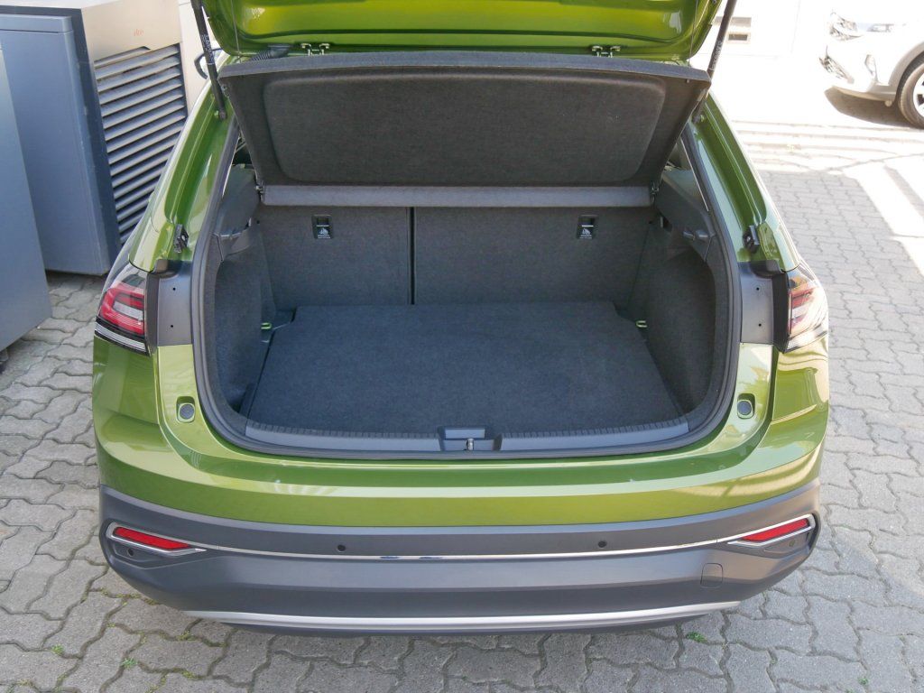 Volkswagen Taigo 1.0 TSI Style - Samsaru's Car Outlet
