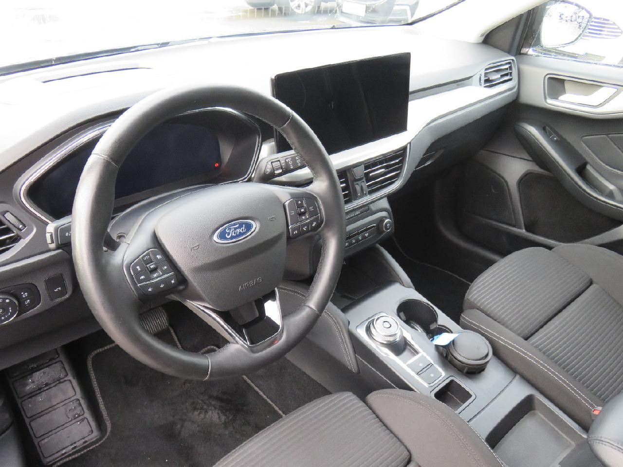Ford Focus Turnier Titanium X,HUD,Allwetterreifen,