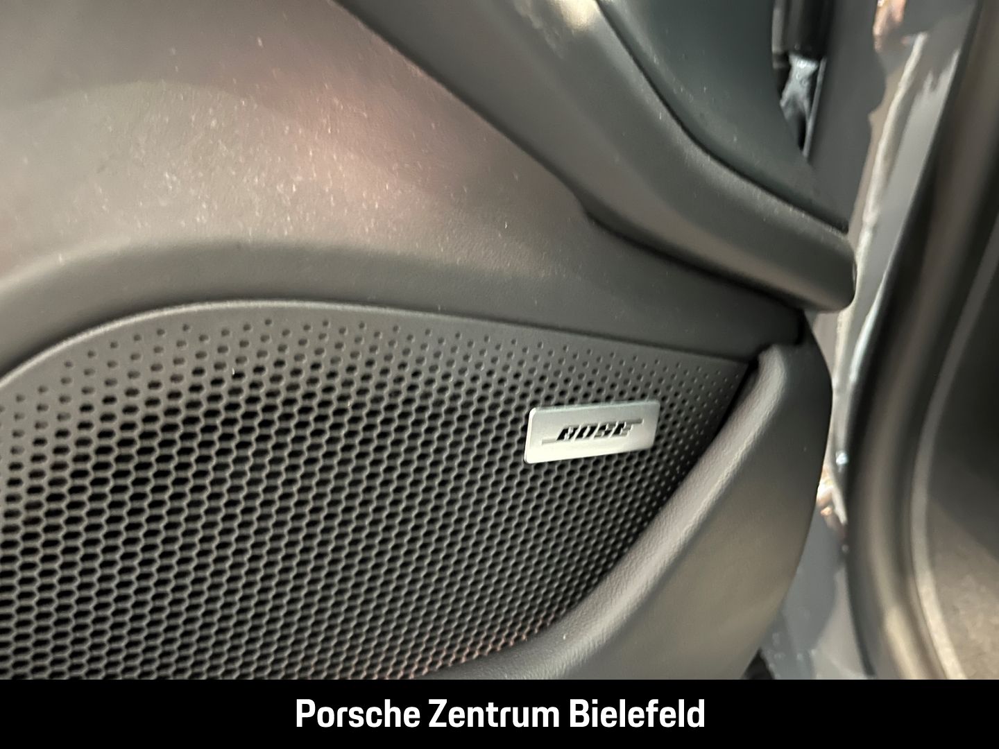 Porsche Taycan 4S Cross Turismo Panorama Luftfederung