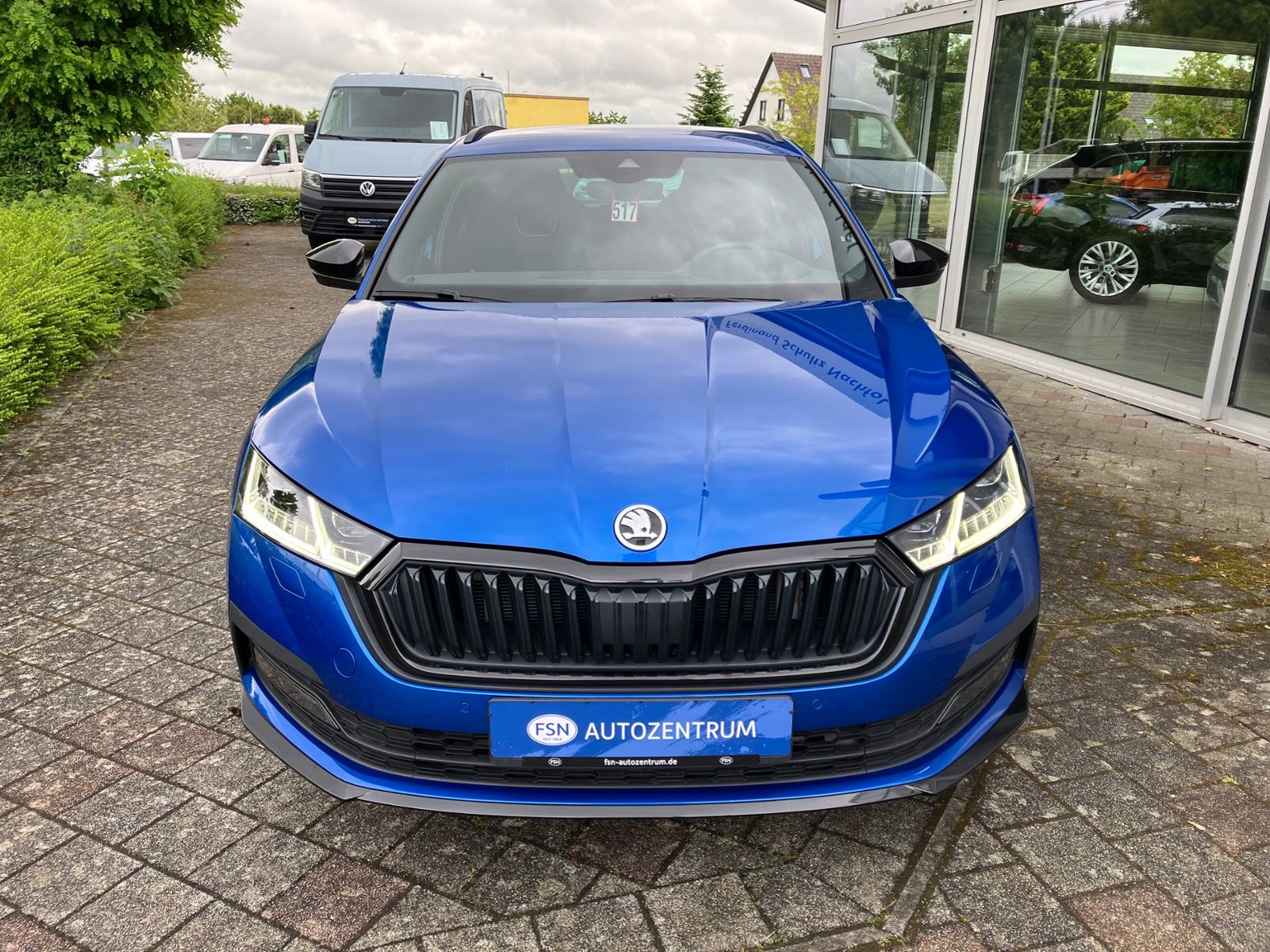 Skoda Octavia Combi 2.0 TDI Sportline - Samsaru's Car Outlet