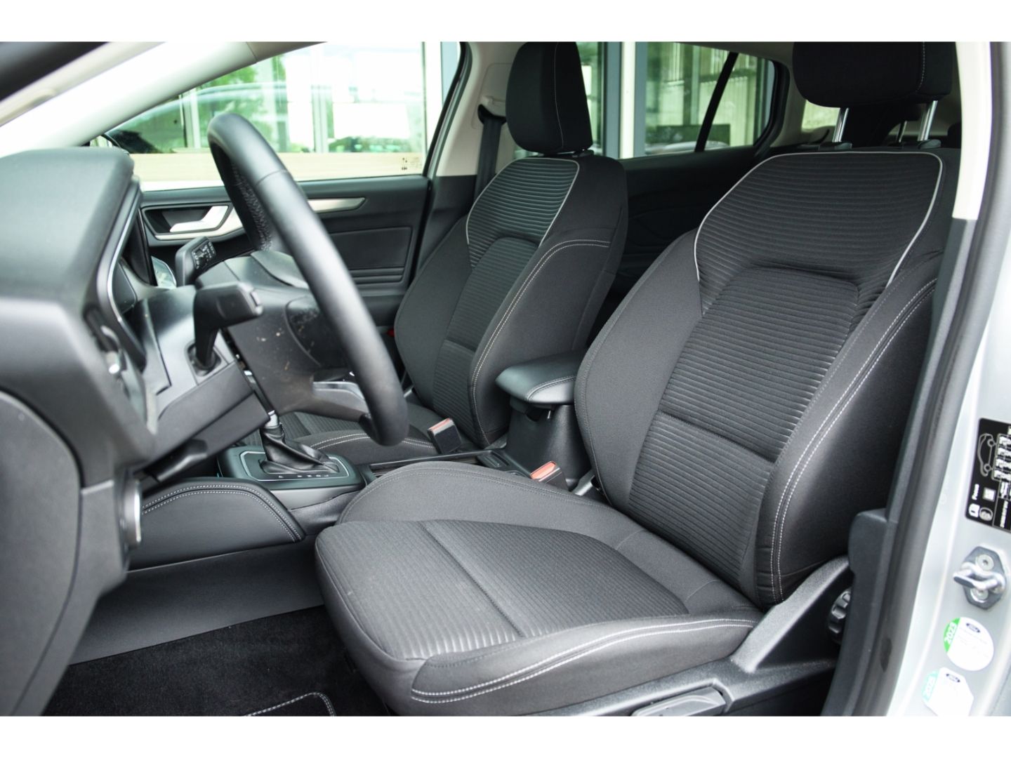 Ford Focus Turnier Titanium X Navi LED ACC Apple CP