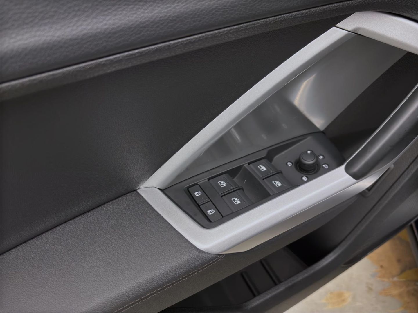 Audi Q3 40 TDI Q ADVANCED - Samsaru's Car Outlet