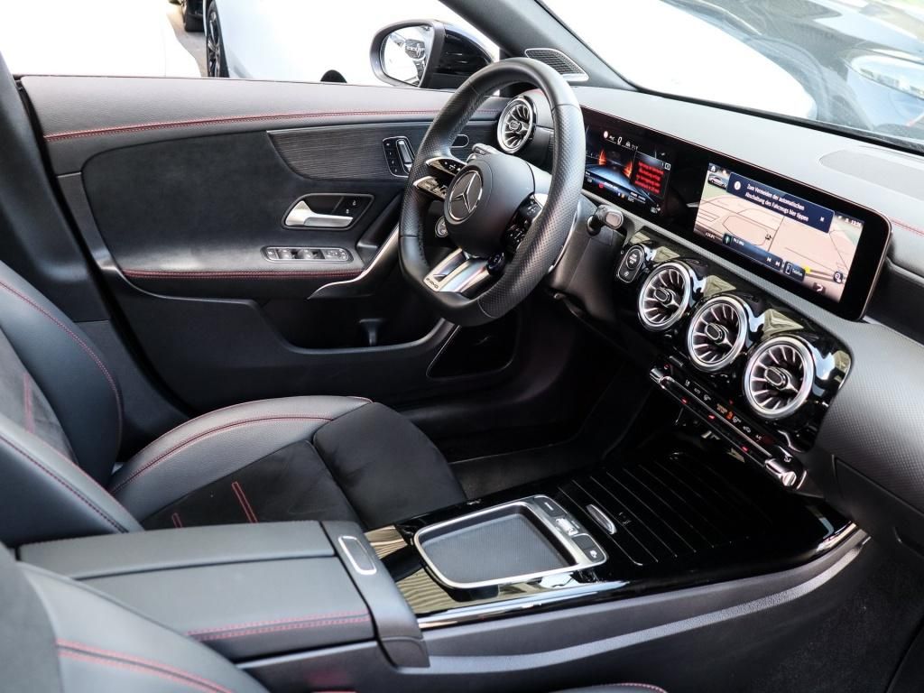 Mercedes-Benz CLA 35 AMG 4M - Samsaru's Car Outlet