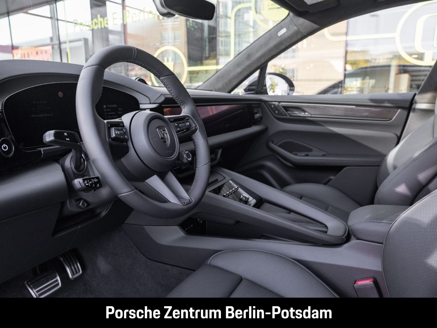 Porsche Macan Turbo InnoDrive Head-Up Sitzbelüftung LED