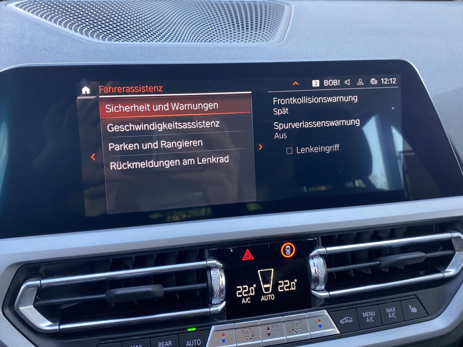 BMW 320 d LiveCockpit - Samsaru's Car Outlet