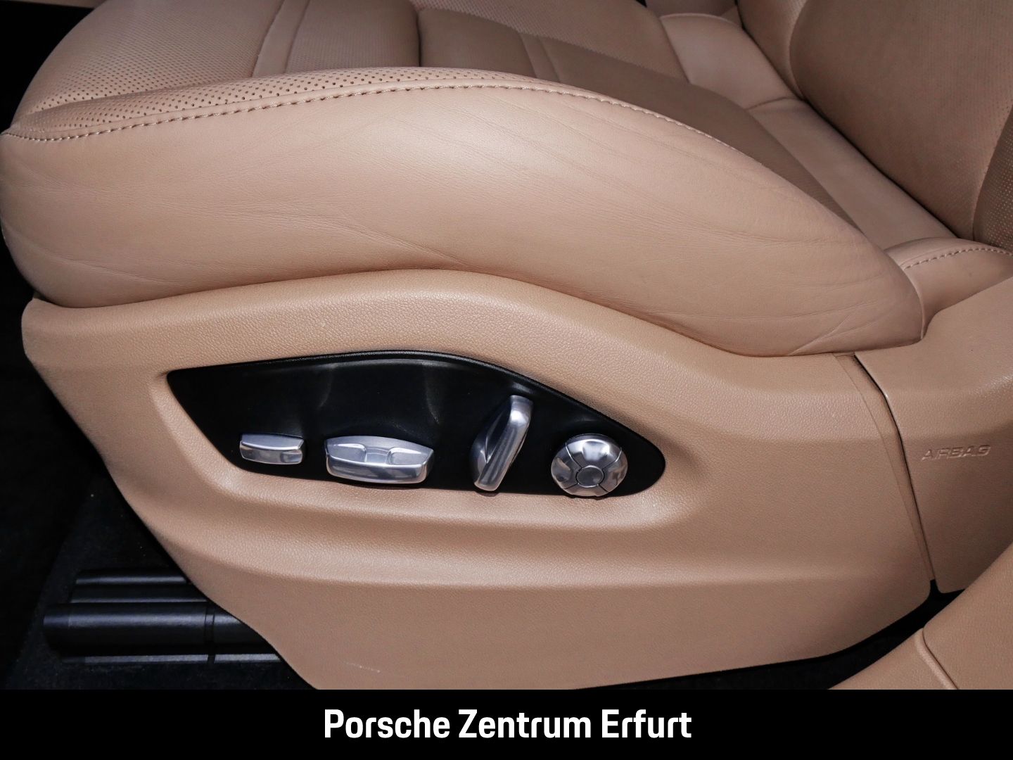 Porsche Cayenne Coupe/Surround View/Bug und Heckblende E
