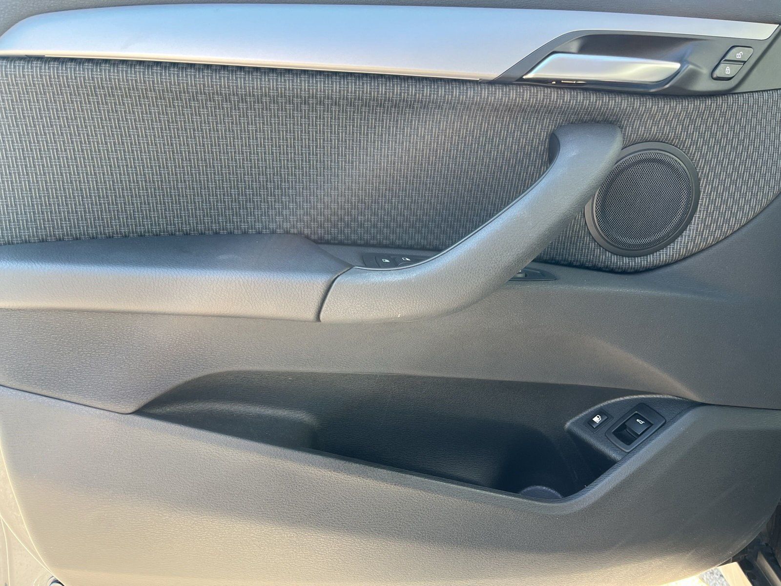 BMW X1 xDrive25e Advantage - Samsaru's Car Outlet