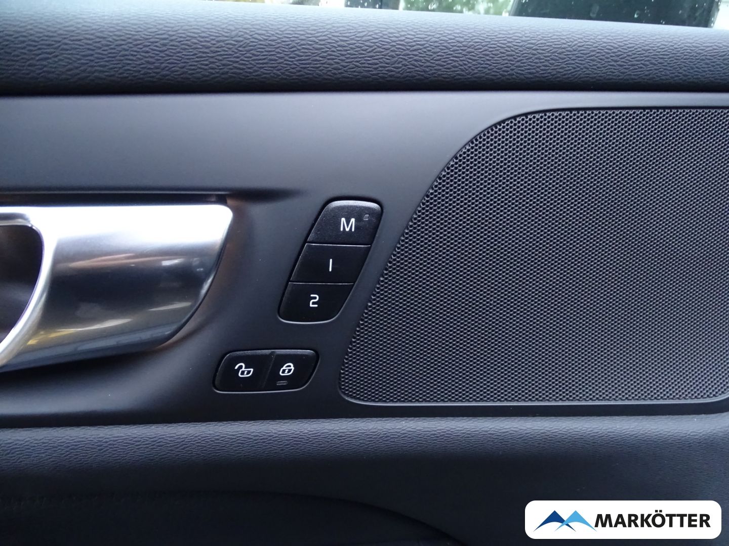 Volvo V60 T8 Plus Bright Recharge AWD/AHK/360°CAM/