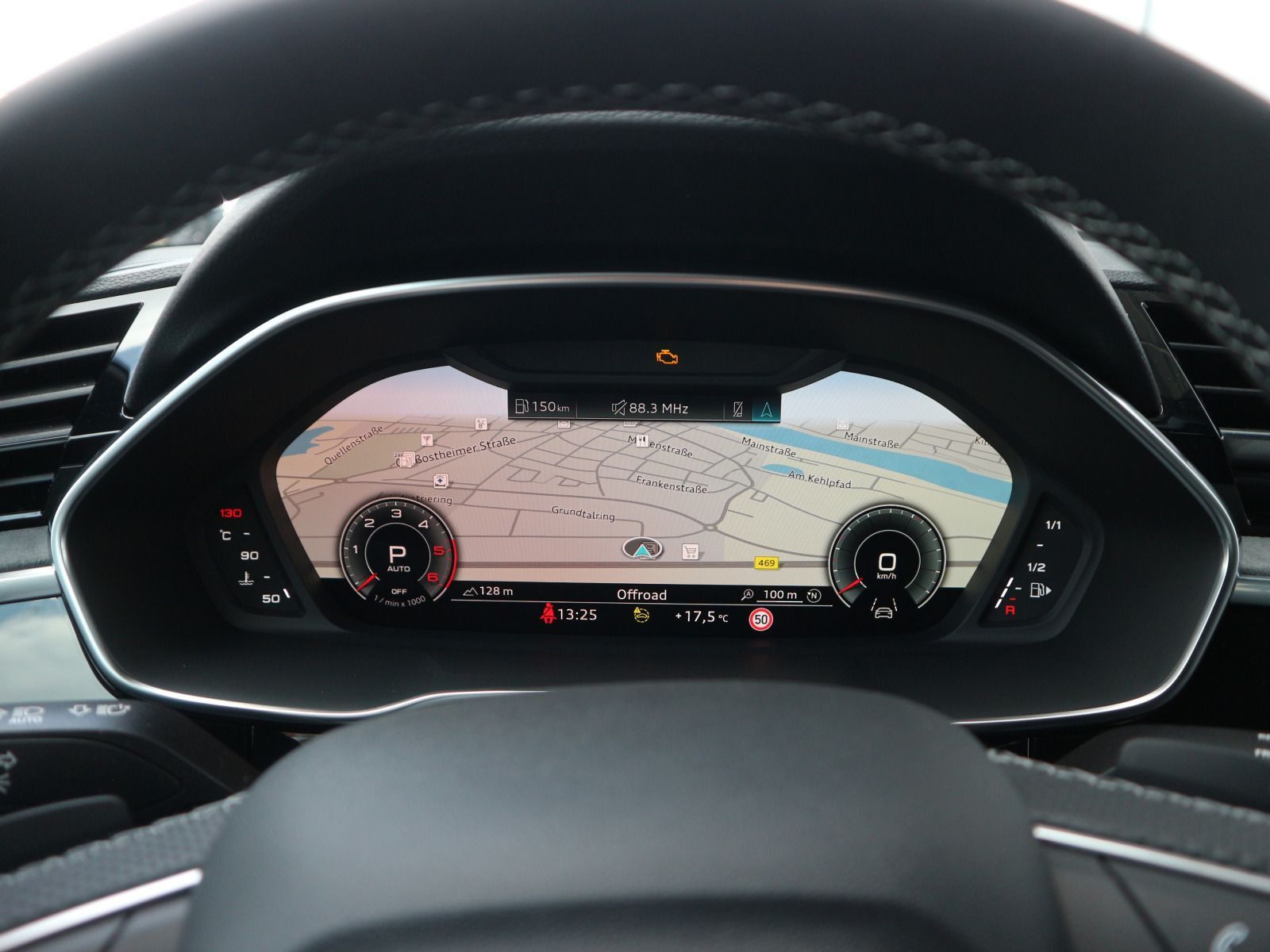 Audi Q3 S line 40 TDI quattro - Samsaru's Car Outlet