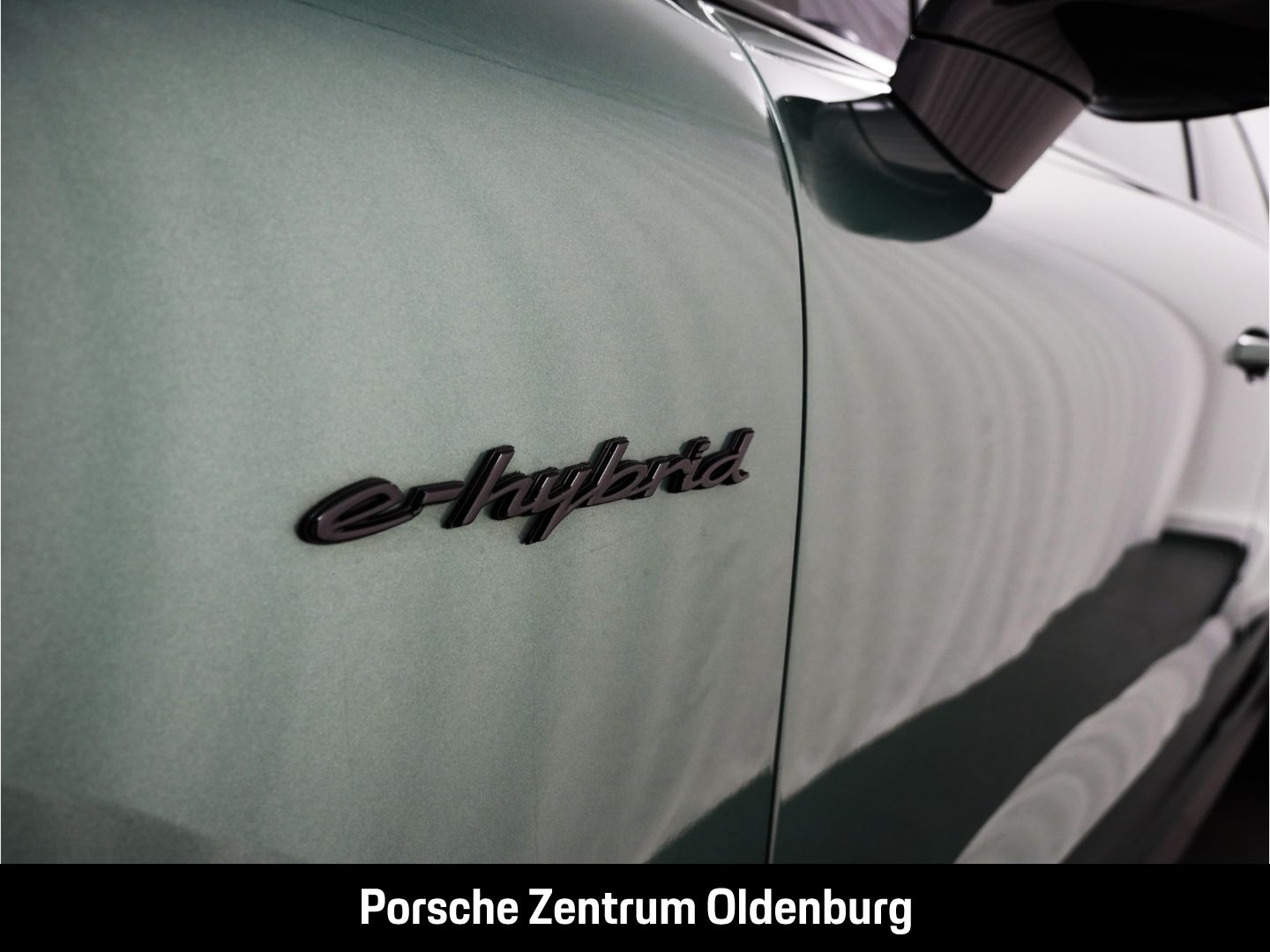Porsche Cayenne Turbo E-Hybrid Coupe mit GT-Paket PTS