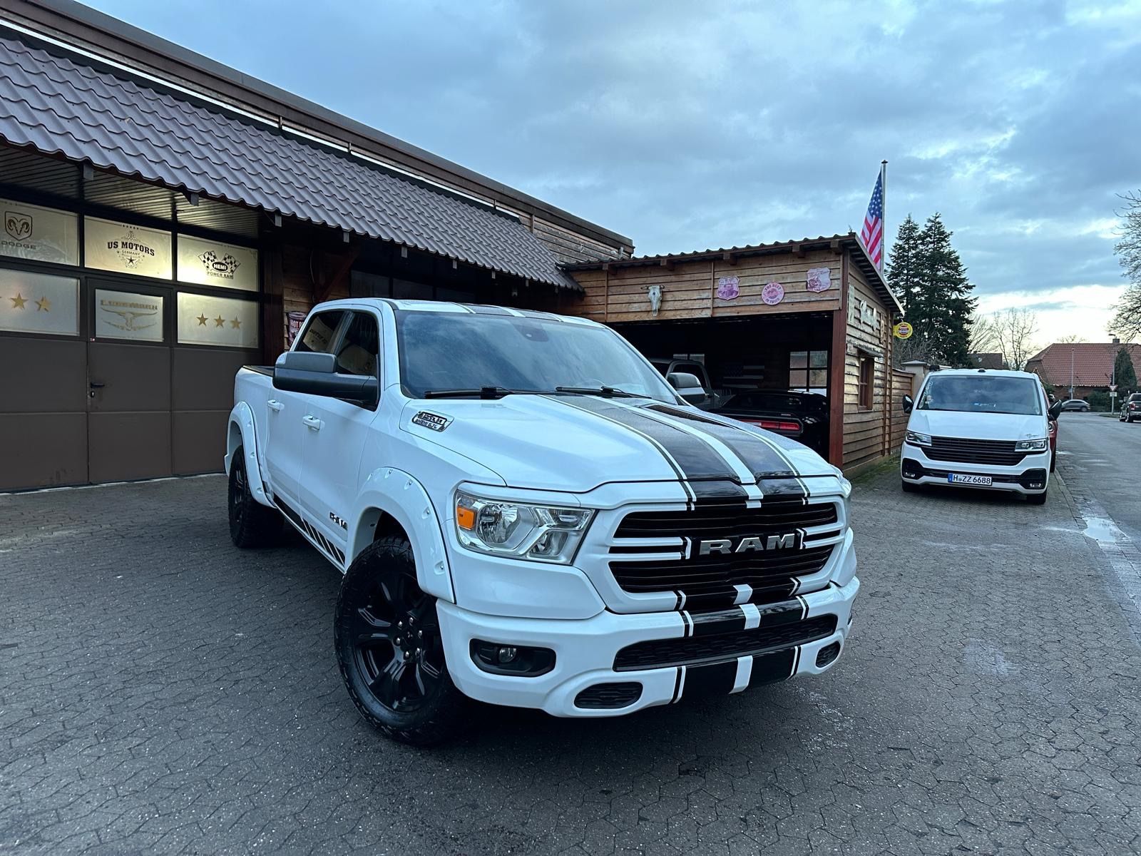 Dodge 5,7 V8*LIFT*LPG*AHK*NAVI*LED*LIFT*OFFROAD*SERVIC