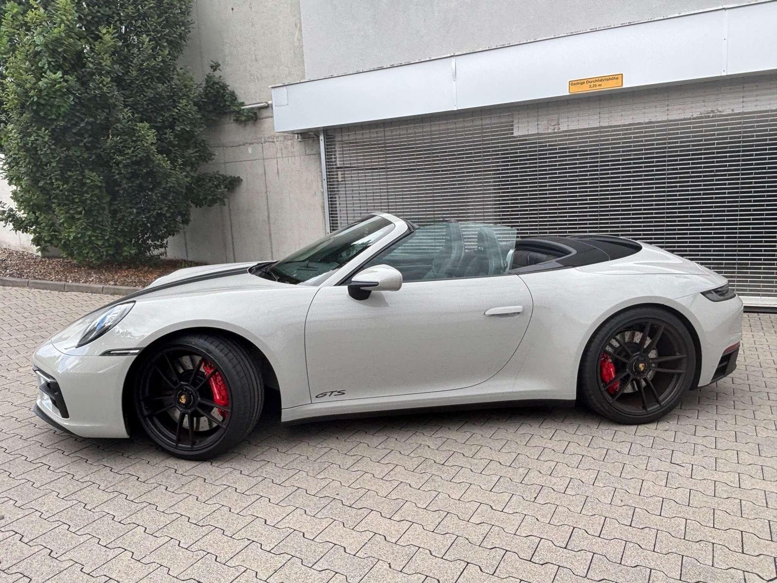Porsche 992 Carrera 4 GTS Cab. Lift Inno Matrix Bose 18-