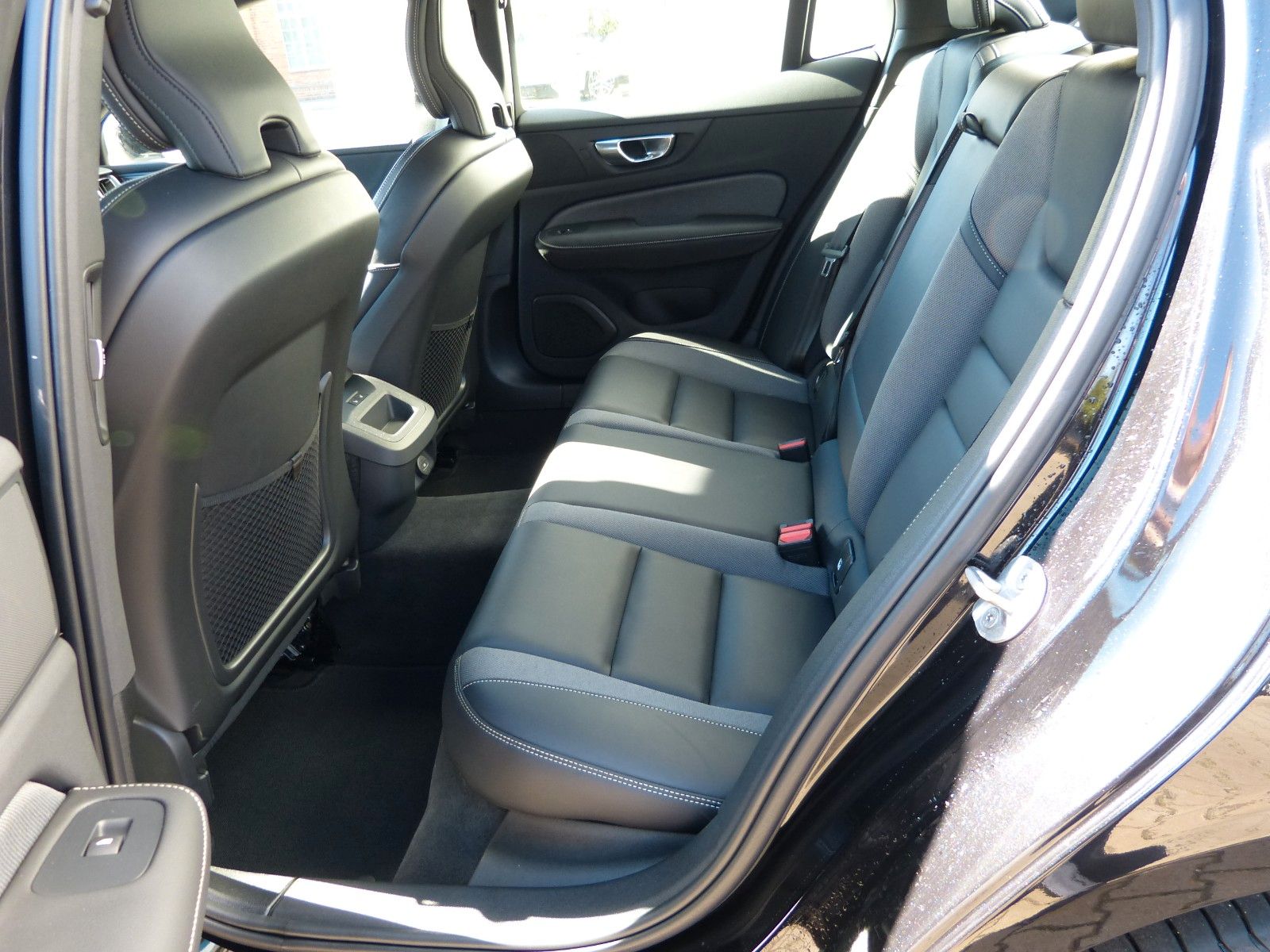 Volvo S60 B4 Plus Dark Automatik SD*StdHz*ACC