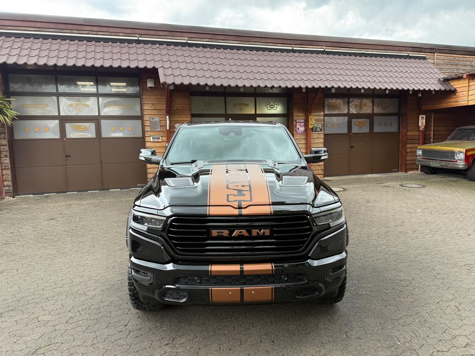 Dodge LARAMIE*OFFROAD*LONG*LIFT*AHK*NAVI*LED*GARANTIE*