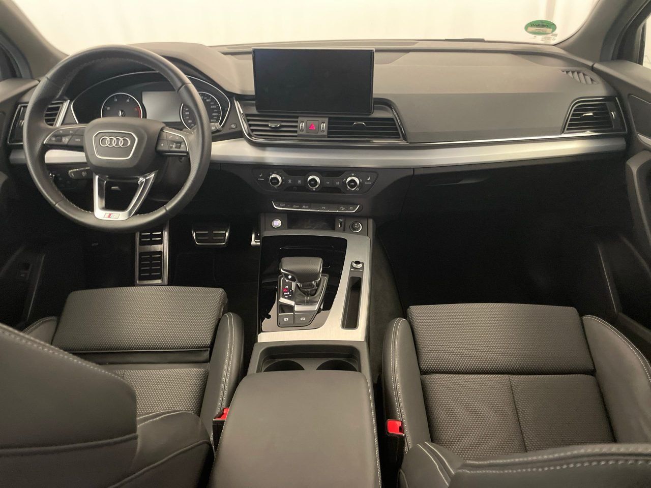 Audi Q5 35 Sportback 2.0 TDI S line - Samsaru's Car Outlet