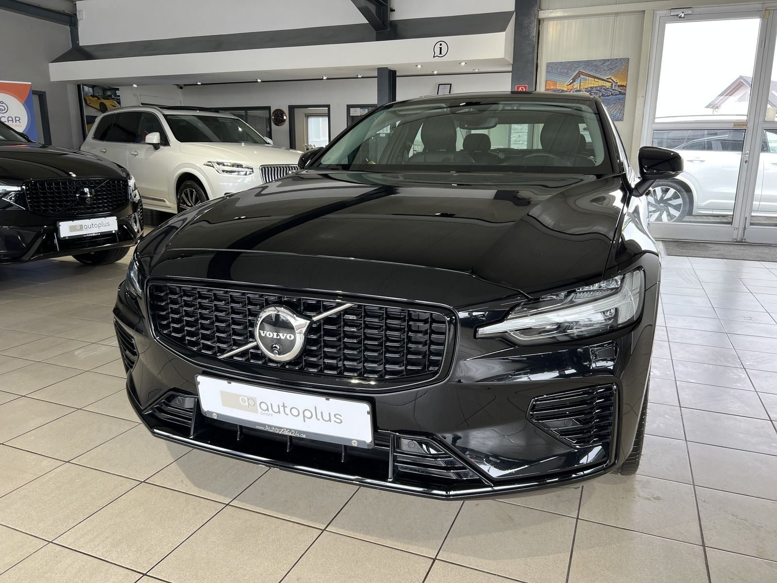 Volvo S60 T8 Ultimate Dark Recharge AWD B&W Massage