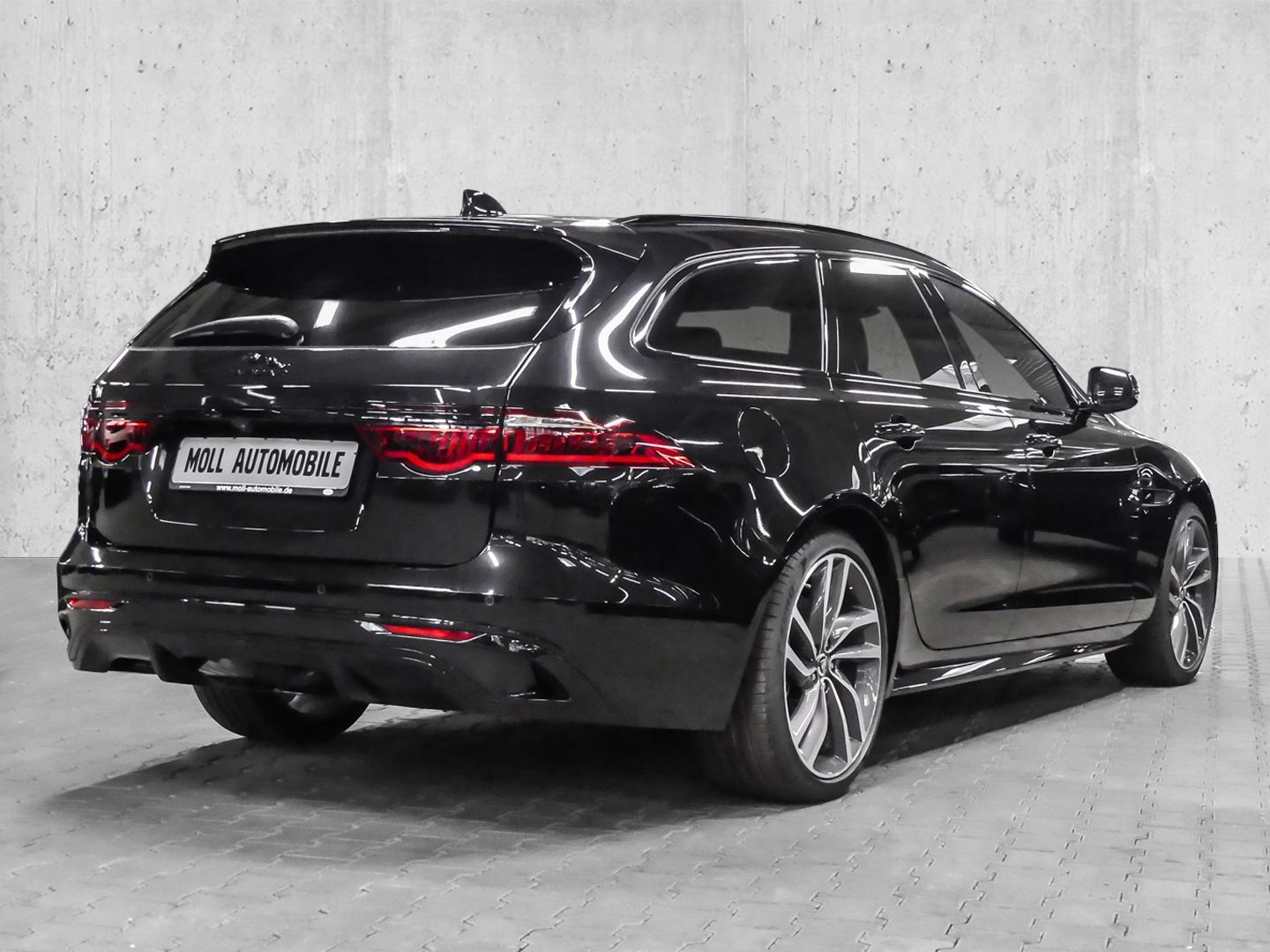Jaguar XF Sportbrake R-Dynamic HSE AWD D200 Mild-Hybrid