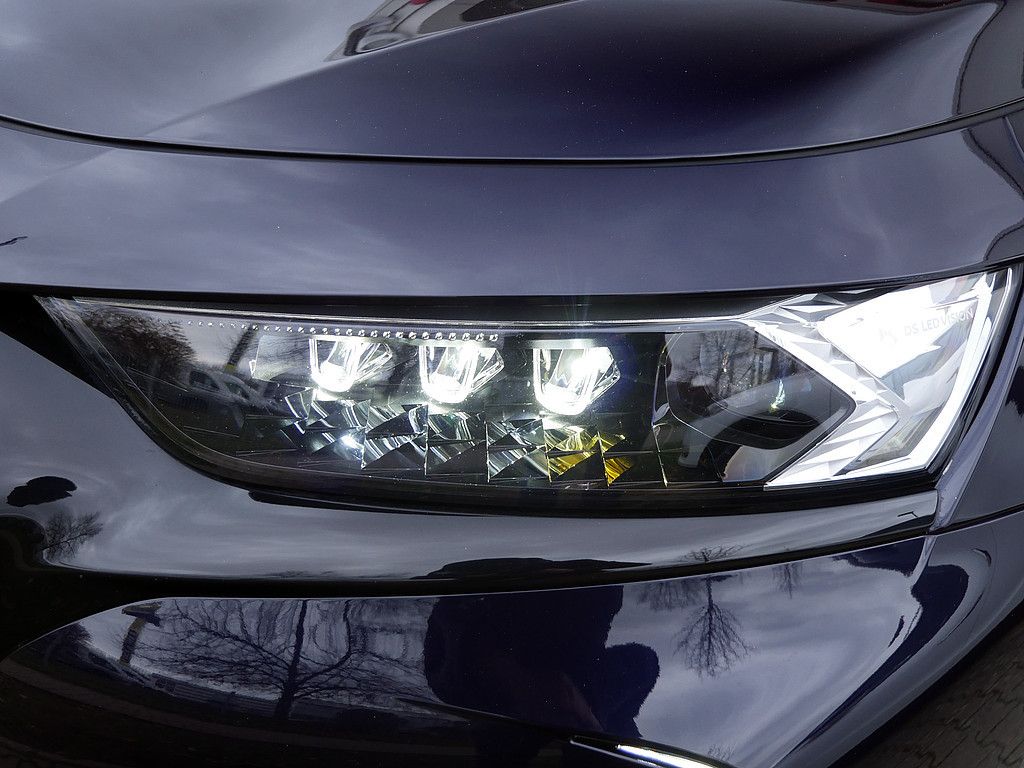 DS Automobiles DS 7 Crossback E-Tense Louvre 4x4 LED PANO 360°