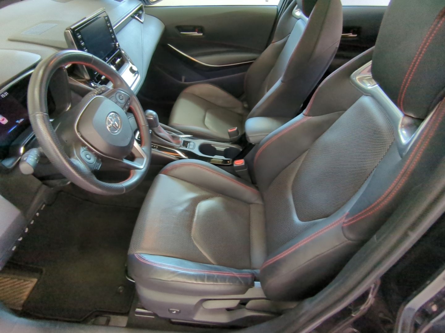 Toyota Corolla Touring Sports 2.0 Hybrid - Samsaru's Car Outlet