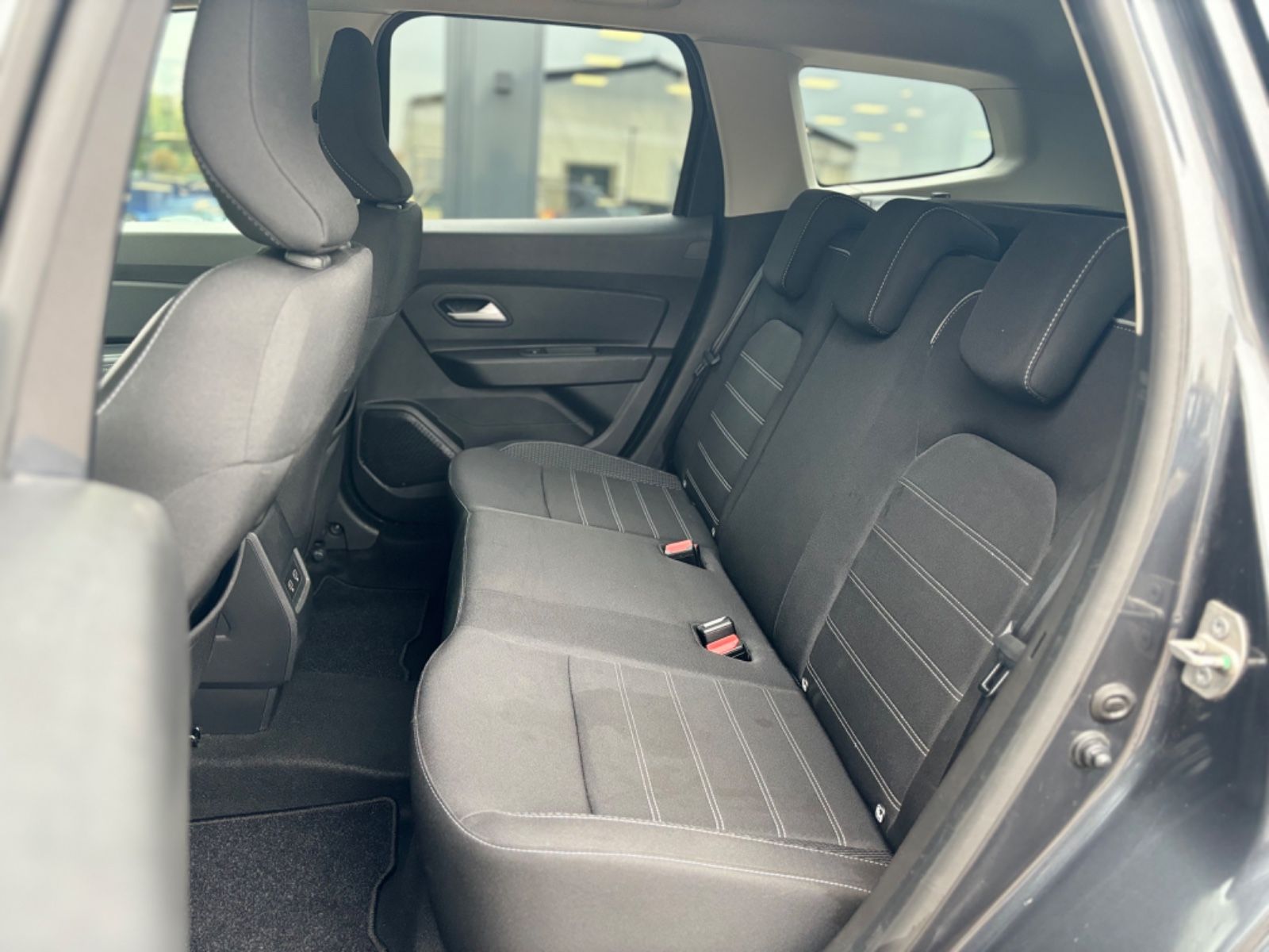 Dacia DUSTER II - Samsaru's Car Outlet