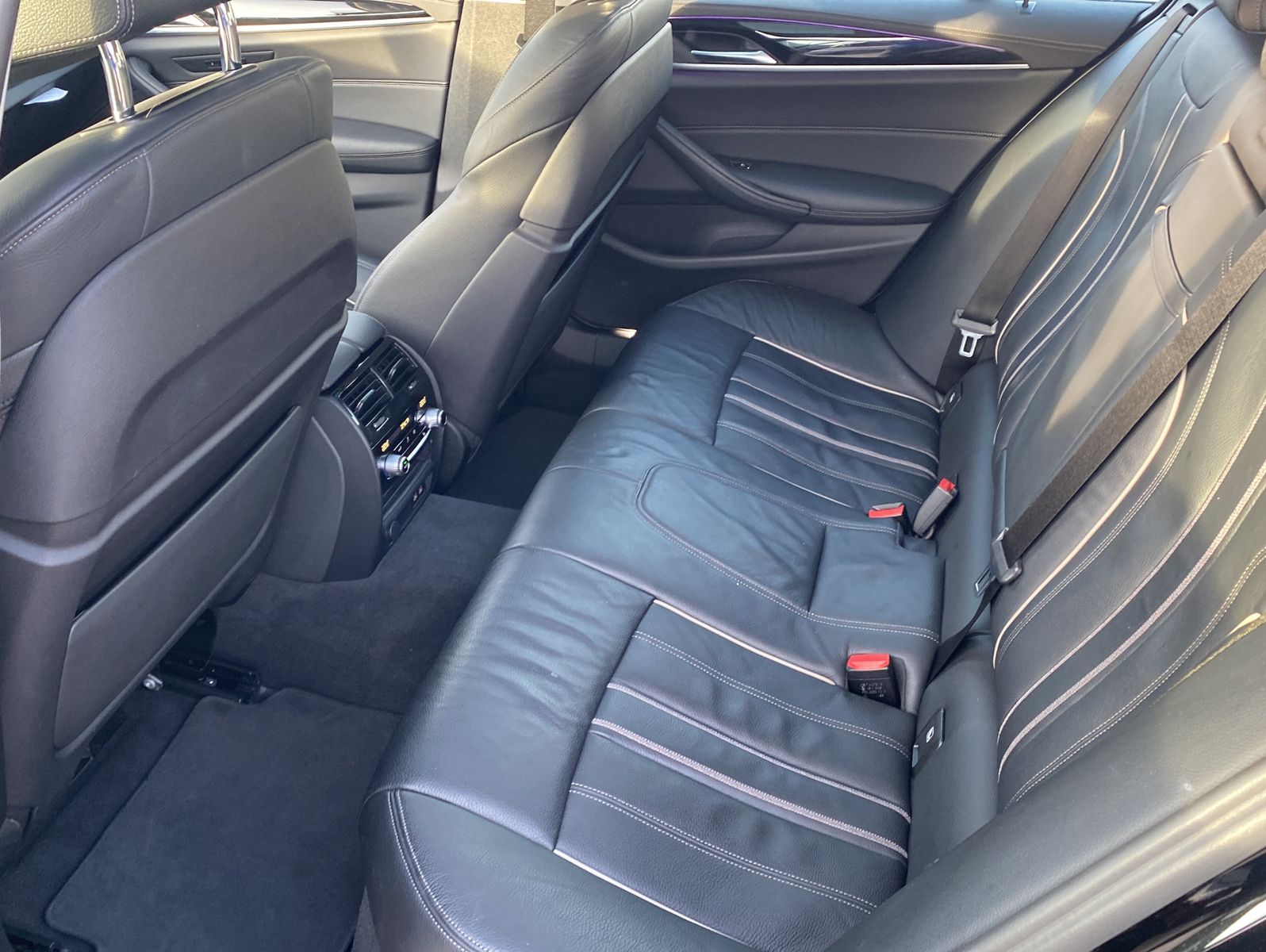 BMW 530 i xDrive Luxury Line*KeyGo*AHK*
