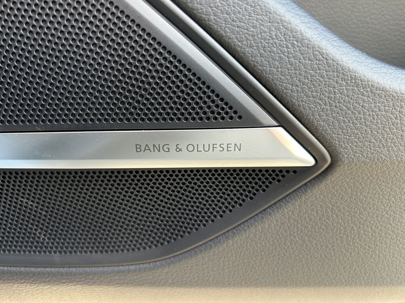 Audi A8 50 TDI quattro - Samsaru's Car Outlet