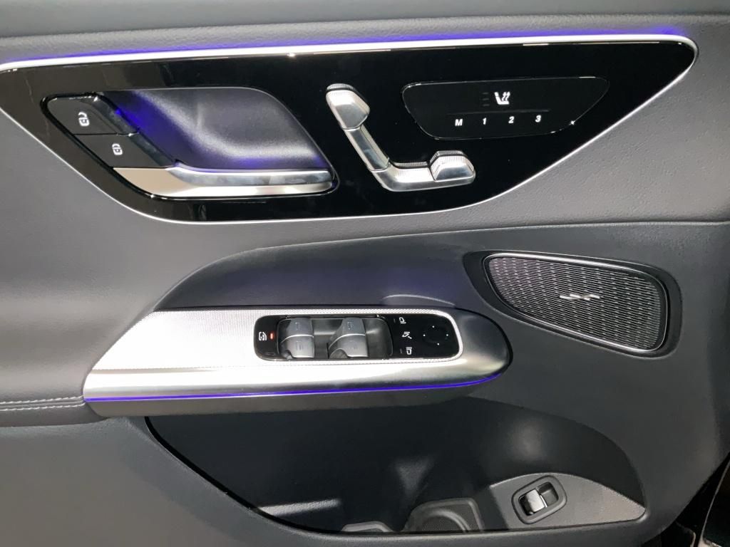 Mercedes-Benz GLC 300 de 4M EDITION AMG DISTRONIC PANO 360°AHK