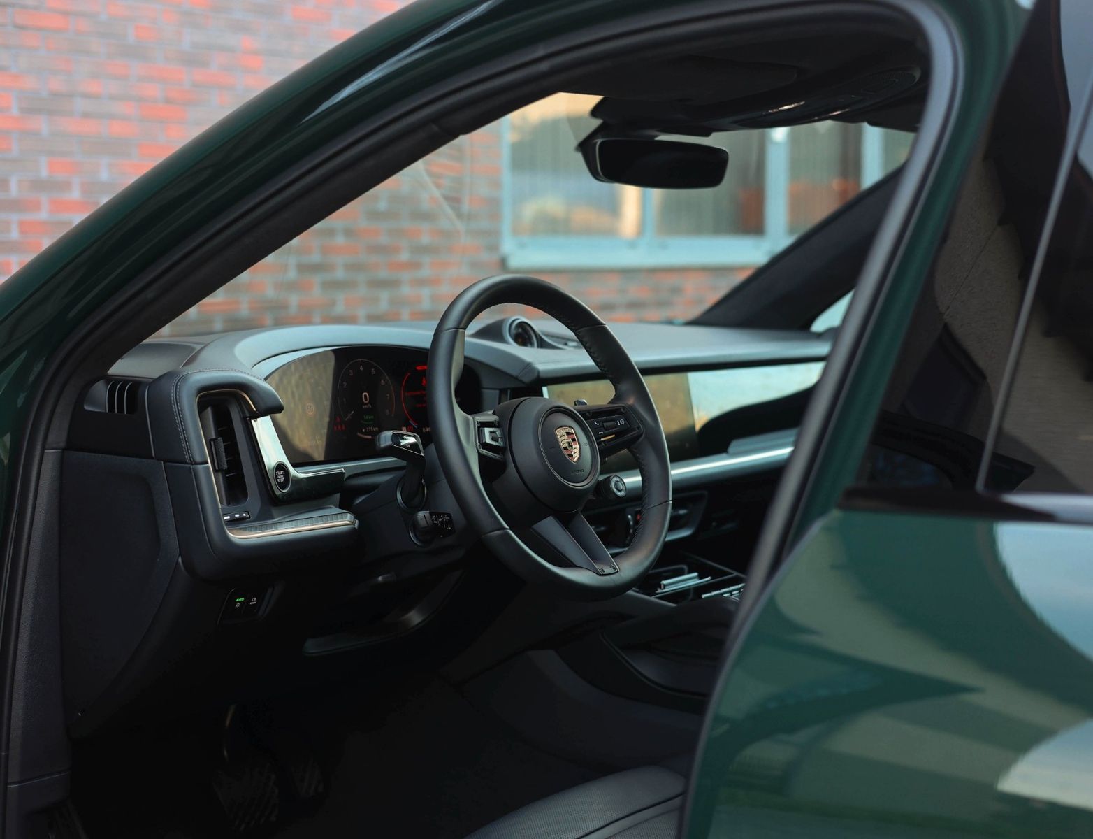 Porsche Cayenne Coupe E-Hybrid *Goodwood Green*