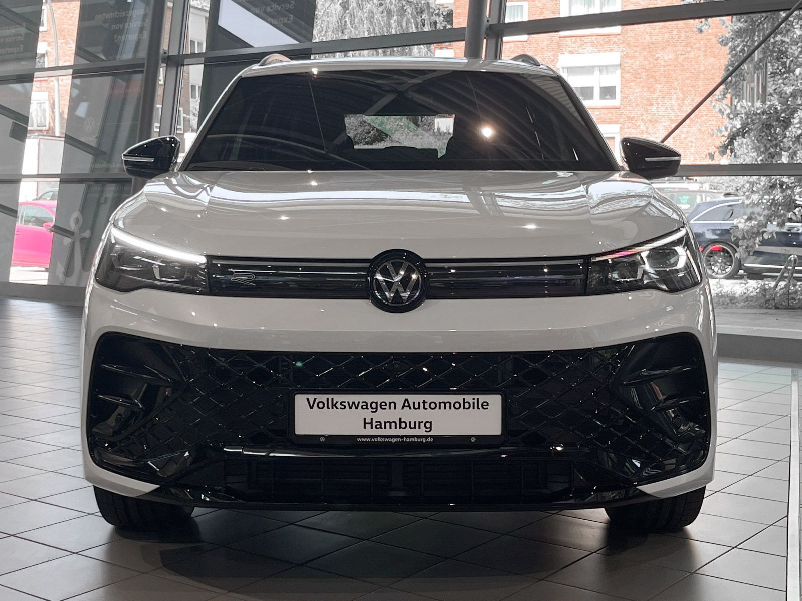 Volkswagen Tiguan 2.0 TSI DSG R-Line 4M Panorama 360°