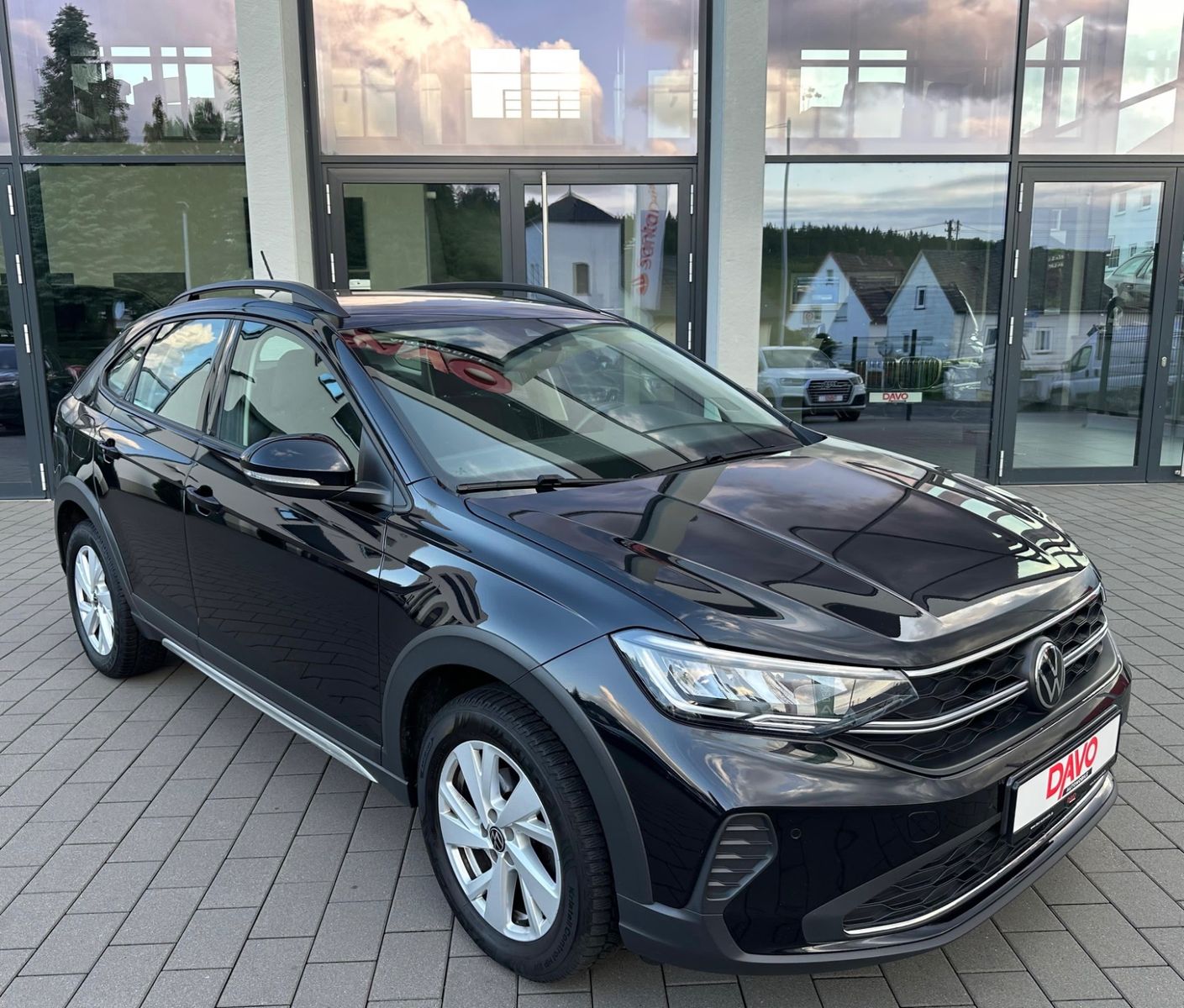 Volkswagen Taigo 1.0 TSI Life DSG - Samsaru's Car Outlet