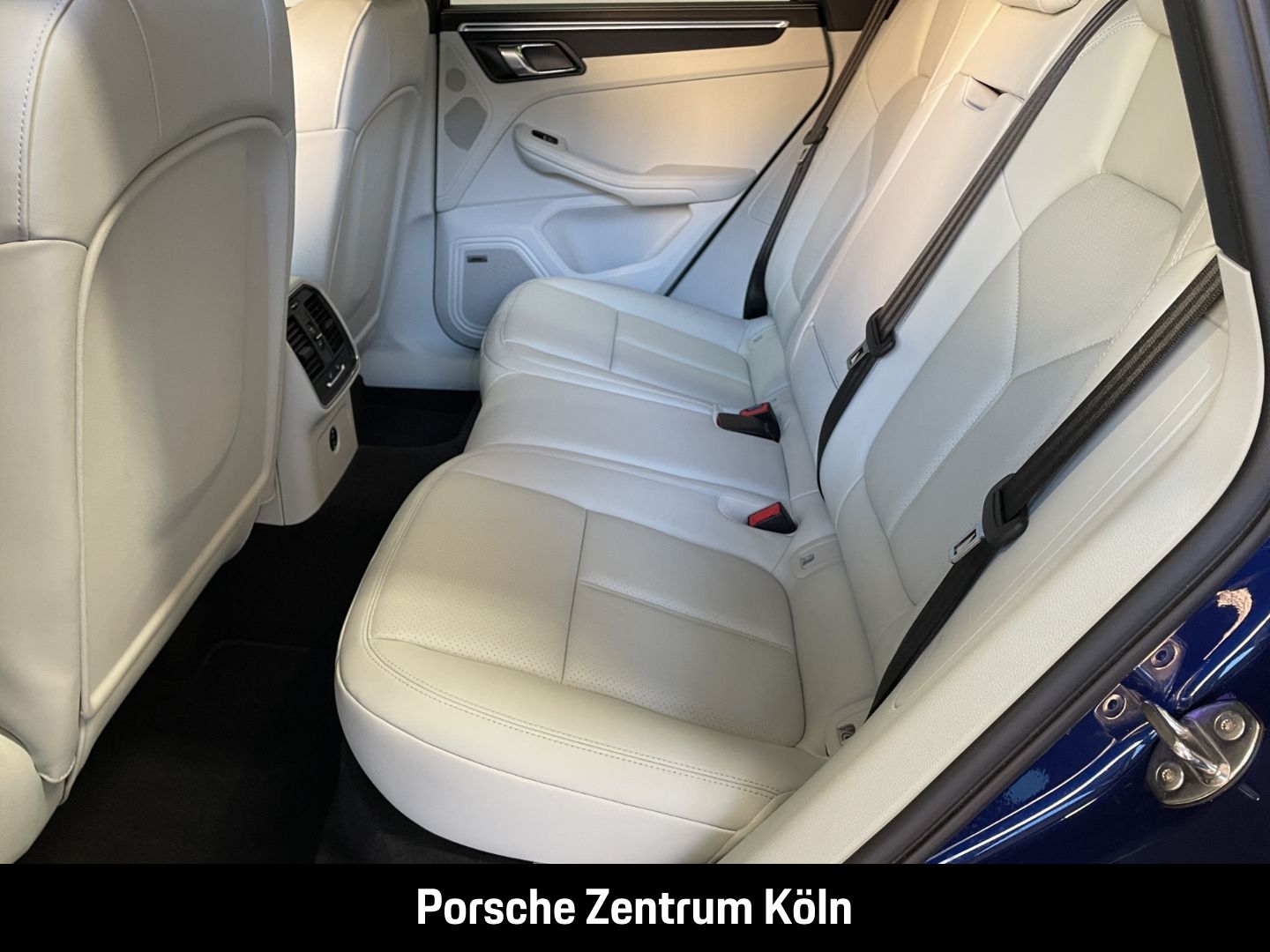 Porsche Macan GTS - Samsaru's Car Outlet
