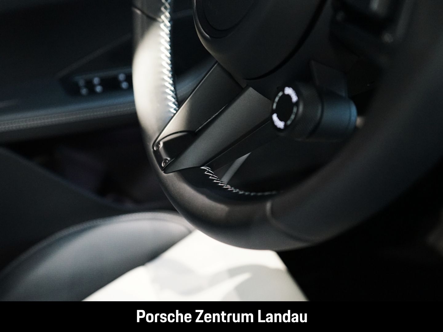 Porsche Macan 4S Burmester HA-Lenkung InnoDrive Head-Up