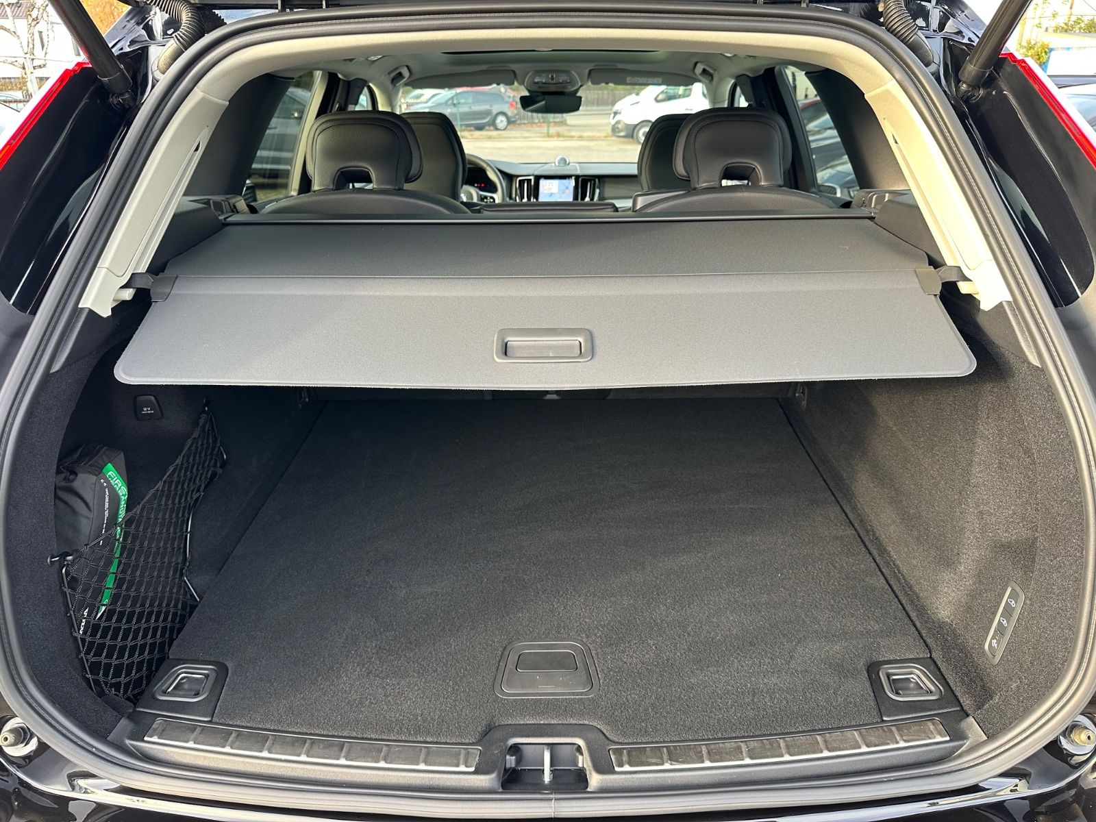 Volvo XC60 Ultimate Dark AWD Leder HuD Pano B&W 360°