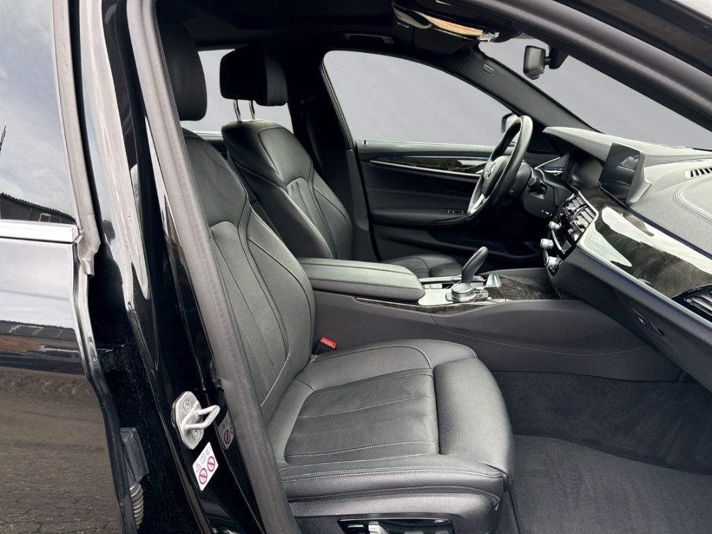 BMW 530 xd Limousine Luxury Line Komfortsitze Glasda